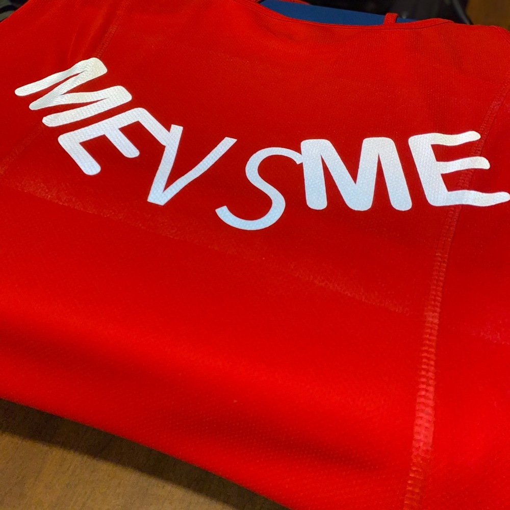 Me vs me tee